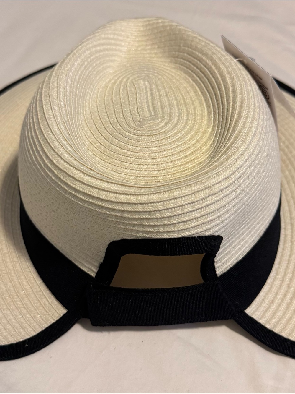 Wallaroo Gabi UPF 50+ Ponytail Sun Hat Ivory Black NWT - Picture 3 of 4